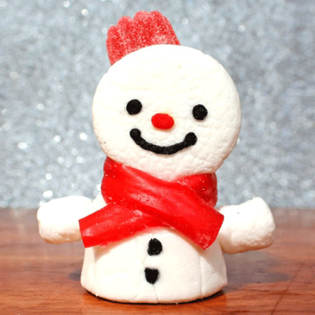 Step-by-step festive marshmallow snowmen are fun and easy to make!