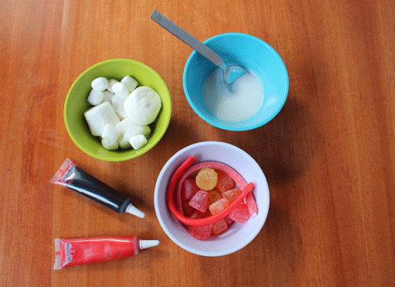 Stylish Christmas step-by-step marshmallow snowmen are fun and easy to make!