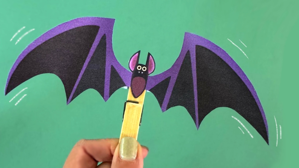 How to Make a Moving Clothespin Bat Craft for Halloween