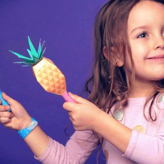 How to make DIY paper maracas filled with rice - Shake, shake