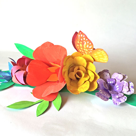 Corona de flores - ¡Flores de papel para una corona floral de Cinco de Mayo!