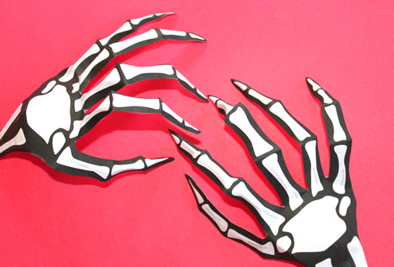 Halloween costume ideas: Paper skeleton hand to print and cutout!